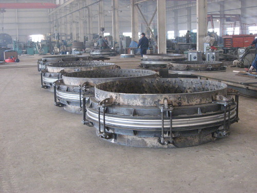 <b>熱風(fēng)爐總管、支管用高溫補(bǔ)償器一套</b>